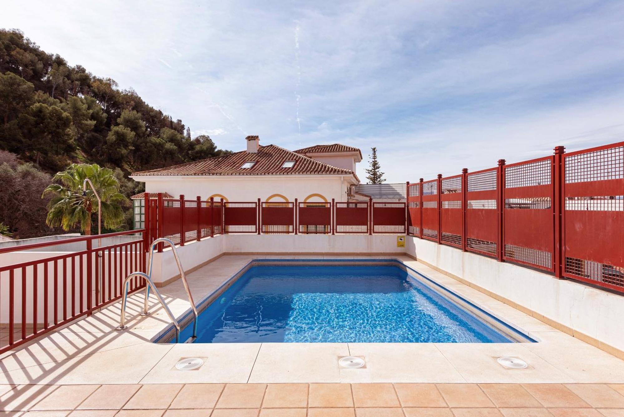 Appartement Piscina, Patio Privado Y Aparcamiento Málaga